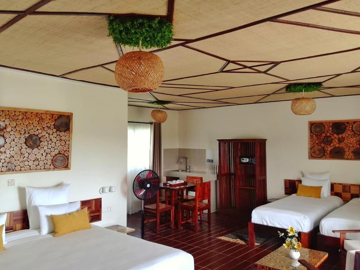 Bira Hotel Antsirabe Exterior foto