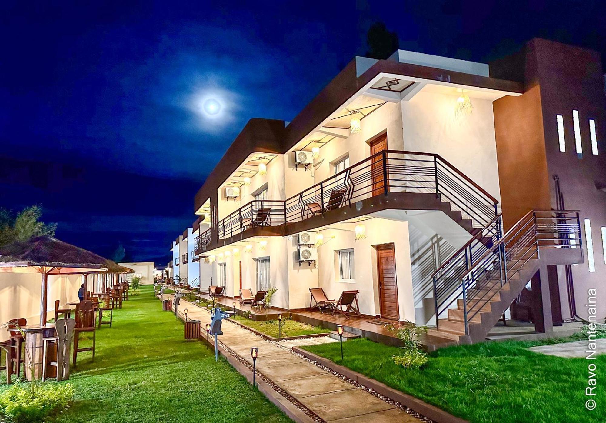 Bira Hotel Antsirabe Exterior foto